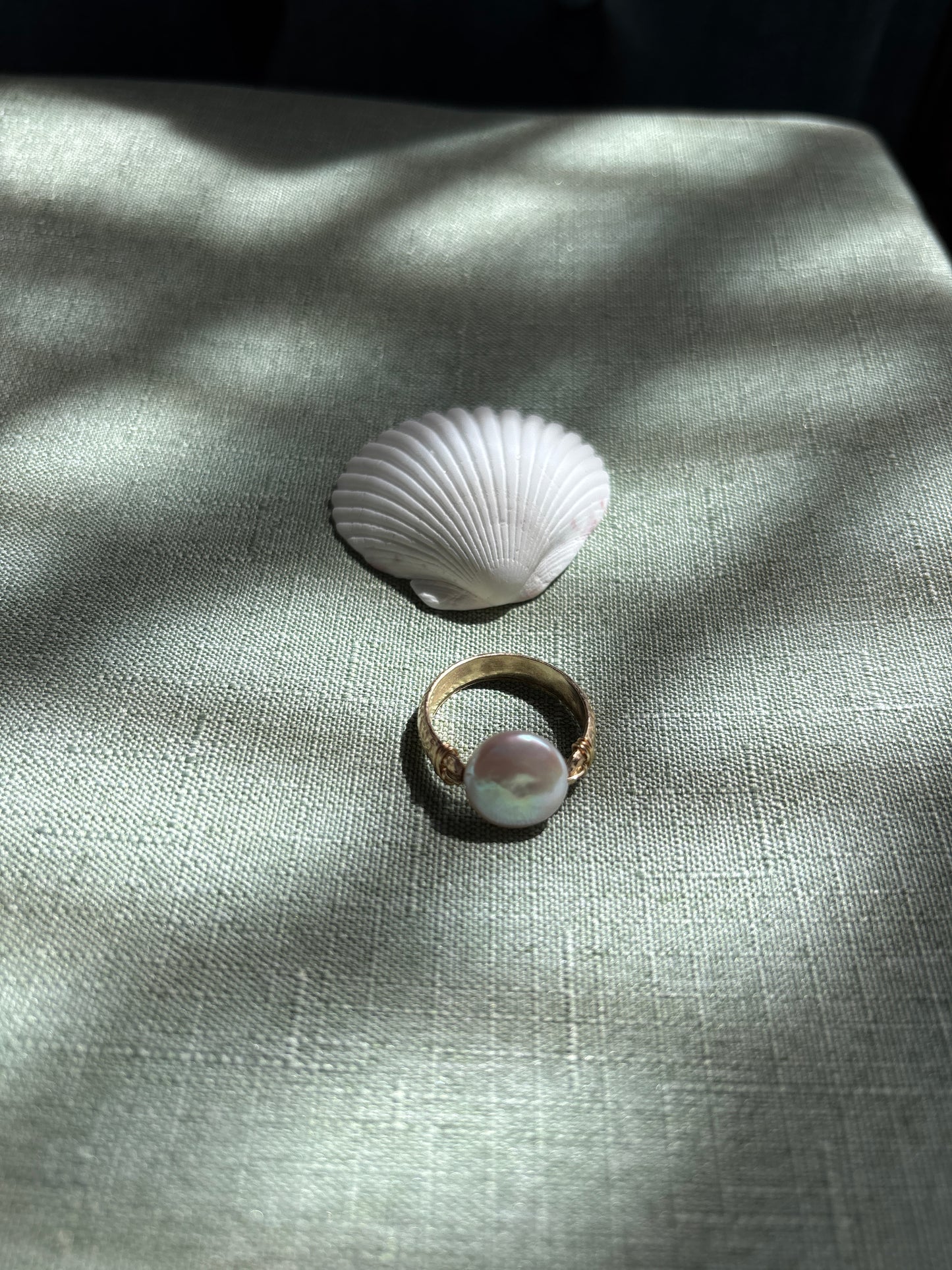 Luna ring