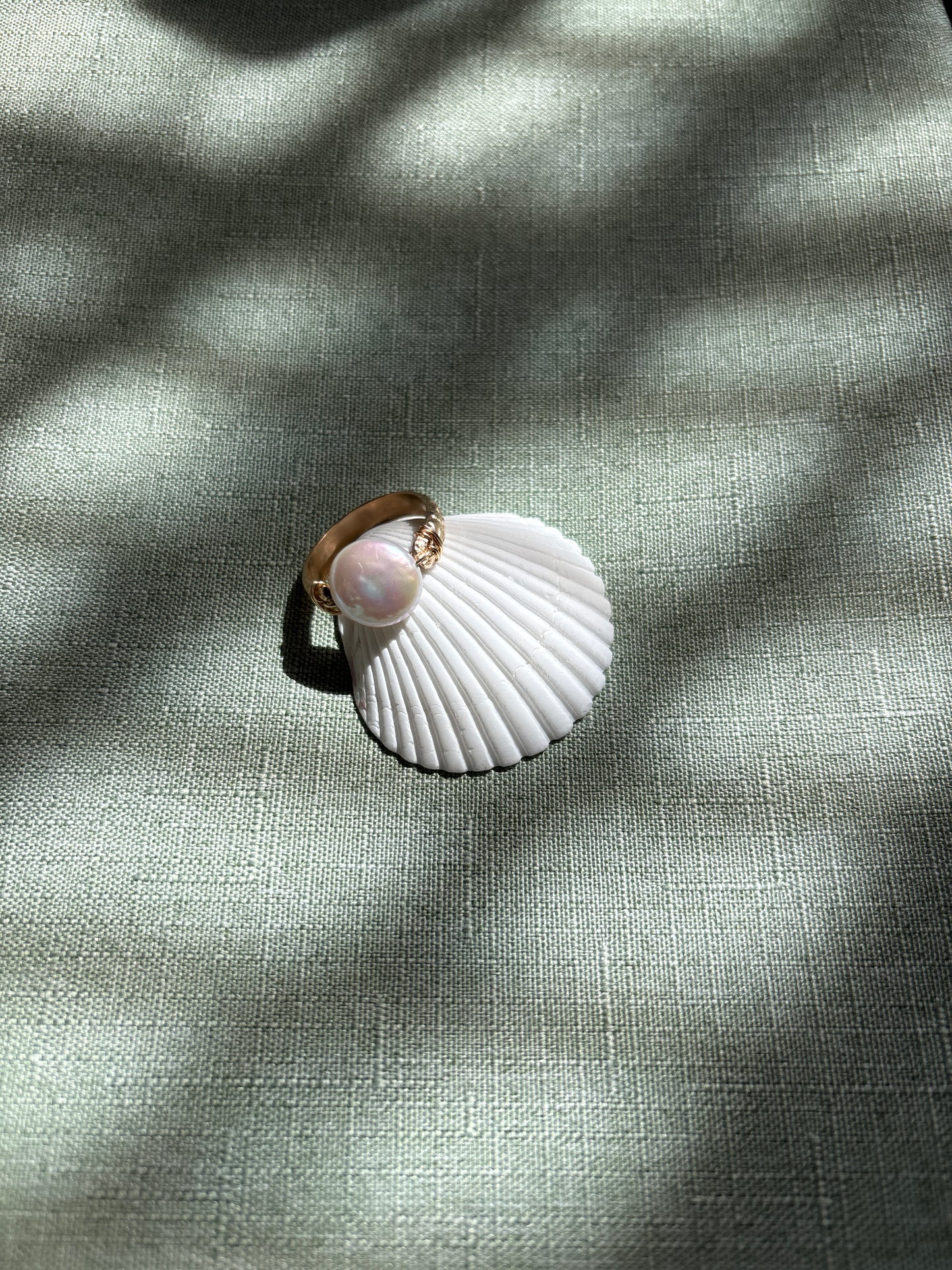 Luna ring