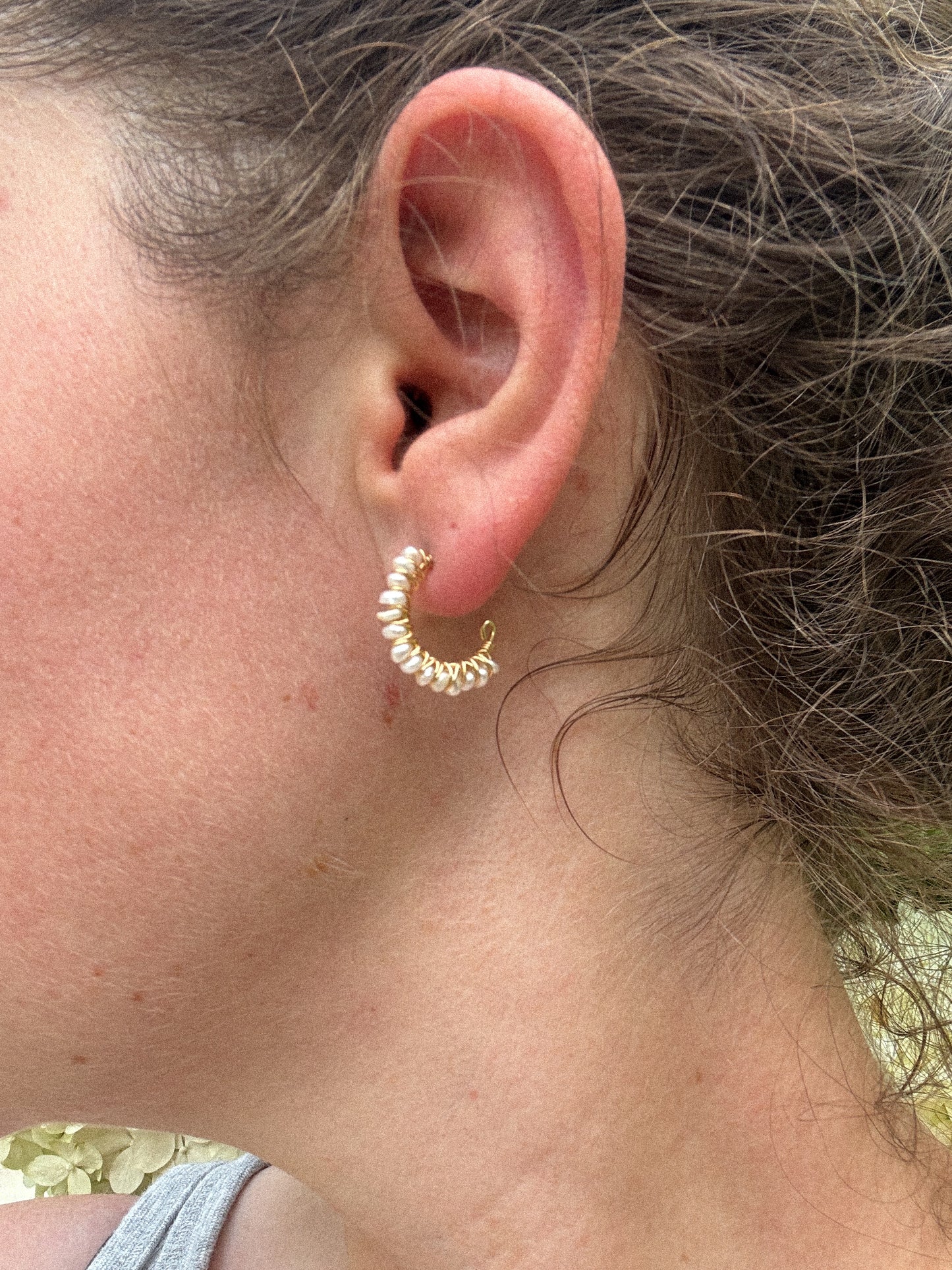 Stella Hoops - pearl